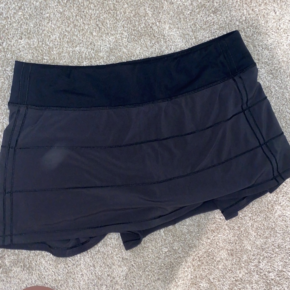 Black lulu skirt size 10 regular